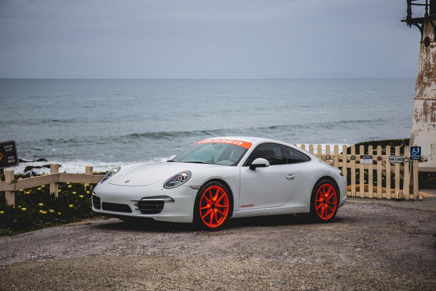  Porsche 911 Carrera by Vonnen (991) 2019 года  (фото 13 из 15)